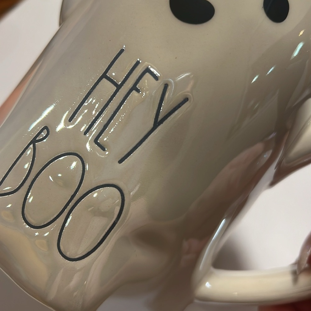 NEW Rae Dunn “Hey Boo” ghost mug - Picture 3 of 7